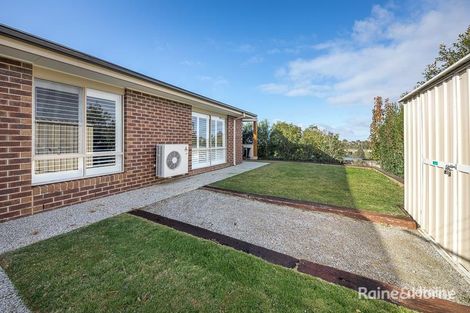 Property photo of 13 Keswick Rise Sunbury VIC 3429
