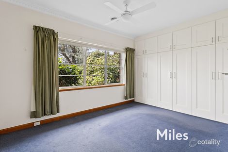 Property photo of 27 Haughton Parade Rosanna VIC 3084
