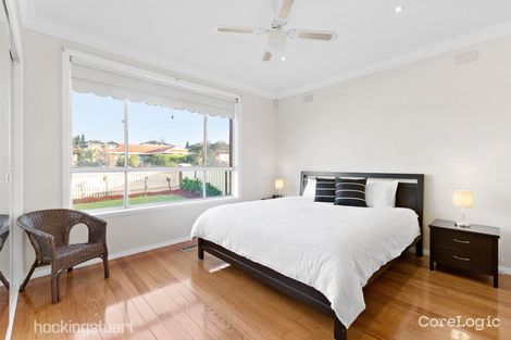 Property photo of 40 Lockton Avenue Reservoir VIC 3073