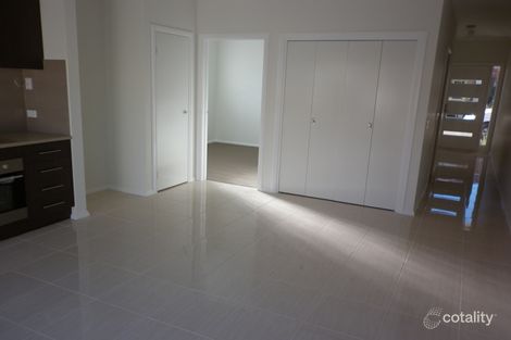 Property photo of 17 Landcox Way Caroline Springs VIC 3023