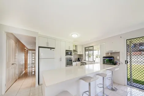 Property photo of 3 Seeana Crescent Bridgeman Downs QLD 4035