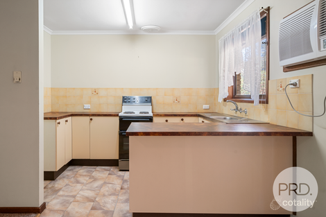 Property photo of 6/33 Wren Street Mount Austin NSW 2650