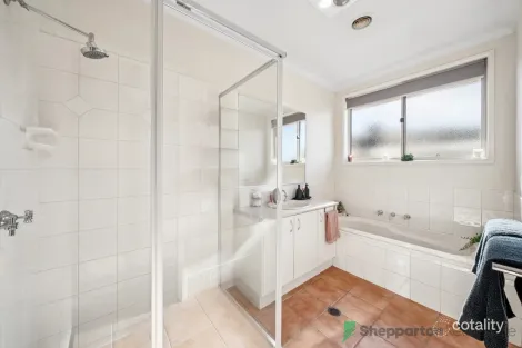 Property photo of 56 Pell Crescent Mooroopna VIC 3629