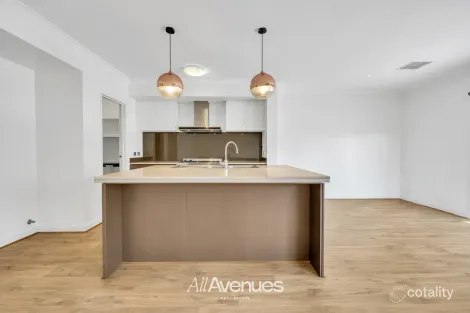 Property photo of 6 Rhynhurst Street Clyde North VIC 3978