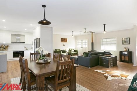 22 Warringah Gr, Petrie, QLD 4502