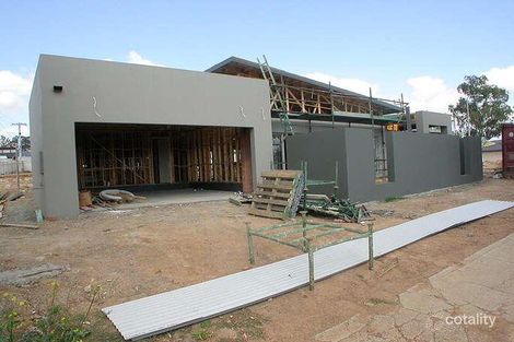 140 Dixon Dr, Holder, ACT 2611