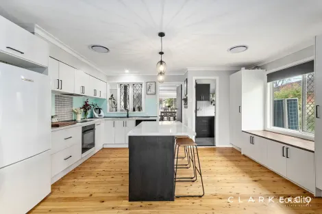 Property photo of 20 Gibbon Close Thornton NSW 2322