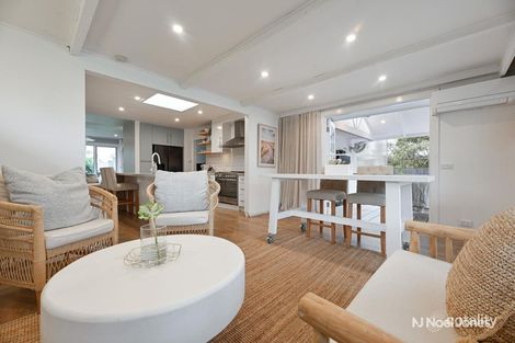 Property photo of 2 Faraday Road Croydon South VIC 3136