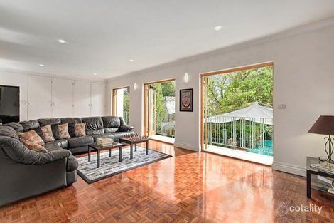 Property photo of 141 The Boulevard Ivanhoe East VIC 3079