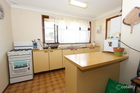 Property photo of 4 Gaiety Place Doonside NSW 2767