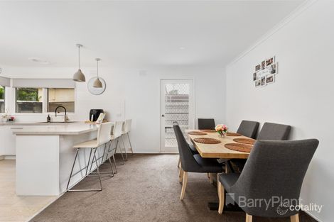 Property photo of 30 Silverton Drive Noble Park North VIC 3174