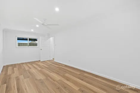 Property photo of 8 Terry Avenue Warilla NSW 2528