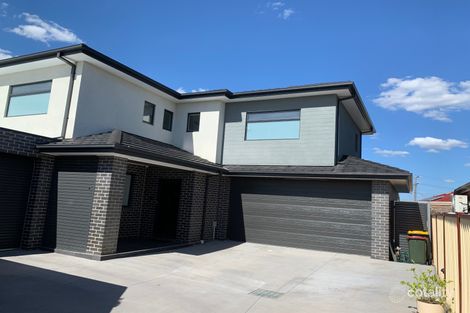 2/12 Knight Ct, Meadow Heights, VIC 3048