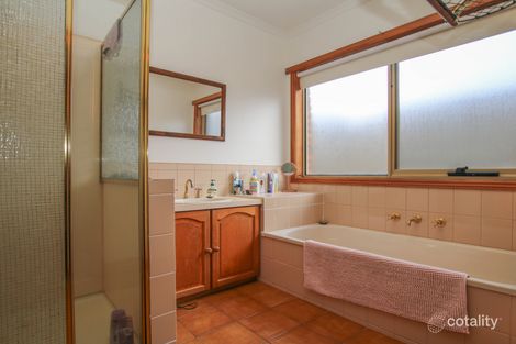 Property photo of 15 Hibiscus Avenue Warrnambool VIC 3280