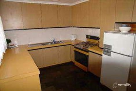 Property photo of 42 Woomera Avenue Keysborough VIC 3173