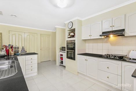 Property photo of 8 Peppertree Avenue Narre Warren South VIC 3805