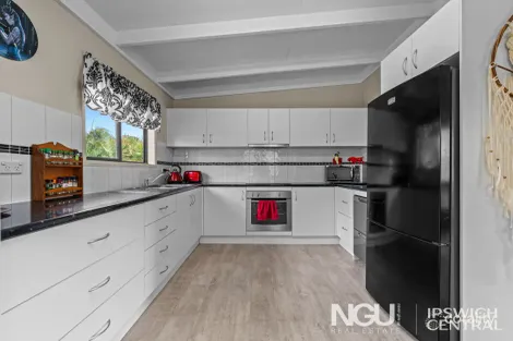 Property photo of 21A David Street North Booval QLD 4304