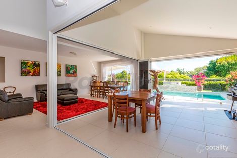 Property photo of 2145 Riverside Drive Hope Island QLD 4212