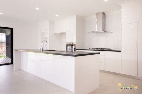 Property photo of 14 Lochern Elbow Mount Peter QLD 4869