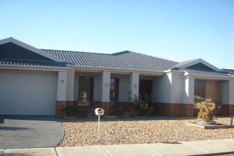 Property photo of 33 Rowland Drive Point Cook VIC 3030