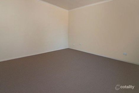 Property photo of 5 Hinkler Court Ellen Grove QLD 4078
