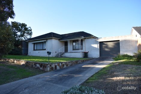 1 Taralga Rd, O'Sullivan Beach, SA 5166
