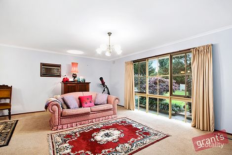 Property photo of 2 Oaktree Drive Pakenham VIC 3810
