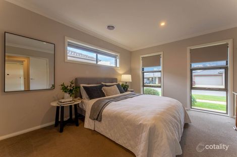 Property photo of 13 Signature Drive Alfredton VIC 3350