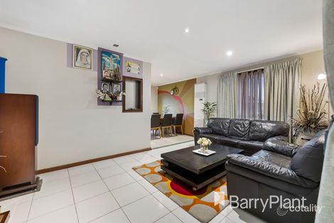 Property photo of 1 Tanunda Mews St Albans VIC 3021