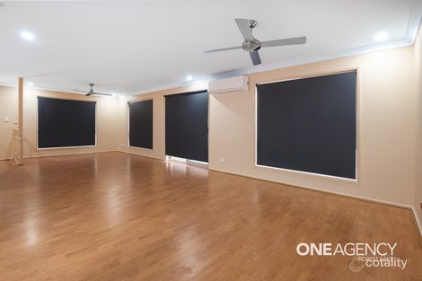 Property photo of 25 Scarlet Place Forest Lake QLD 4078