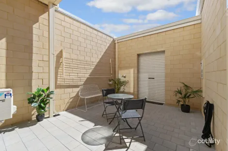 Property photo of 10 The Straits Clarkson WA 6030