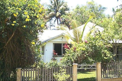 19 Friend St, Edge Hill, QLD 4870