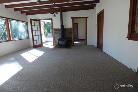 Property photo of 2 Lake Street Fassifern NSW 2283