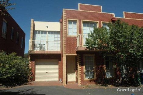 Property photo of 7 Streeton Way Berwick VIC 3806