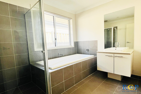 Property photo of 5 Sparkle Way Tarneit VIC 3029