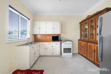 Property photo of 8 Dumfries Street Deer Park VIC 3023