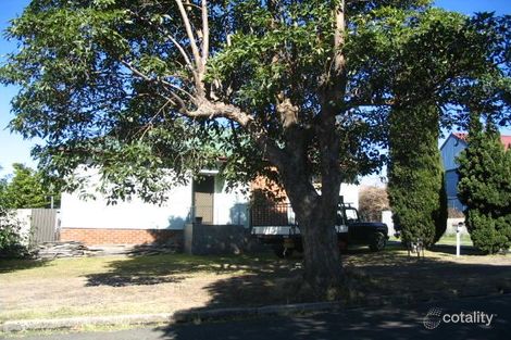 Property photo of 7 Rose Parade Unanderra NSW 2526