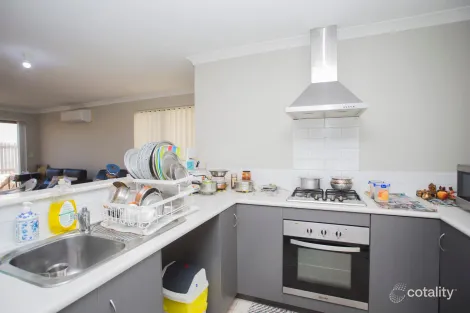 Property photo of 6/20 Boardman Road Canning Vale WA 6155