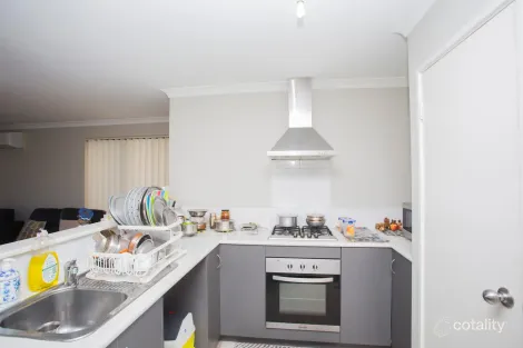 Property photo of 6/20 Boardman Road Canning Vale WA 6155