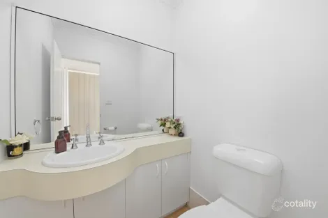 Property photo of 3 Crystal Way Mount Annan NSW 2567