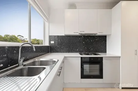 16/130 Glen Huntly Rd, Elwood, VIC 3184
