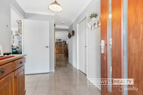 Property photo of 4 Whitby Place Gleneagle QLD 4285