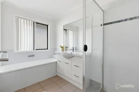 Property photo of 40 Bufalino Parkinson QLD 4115