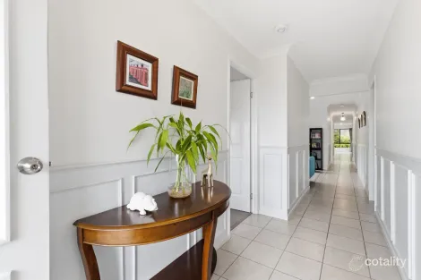 Property photo of 40 Bufalino Parkinson QLD 4115