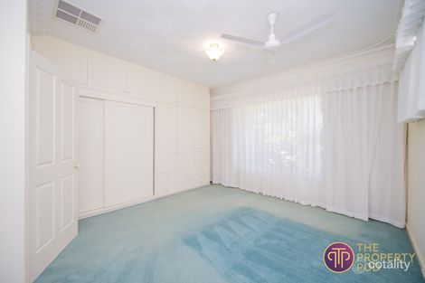 Property photo of 18 Massey Way Rossmoyne WA 6148