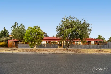 2 Mahon Ct, Taylors Lakes, VIC 3038