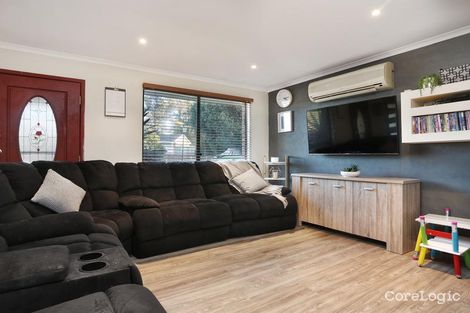 Property photo of 19 Trebbiano Place Eschol Park NSW 2558