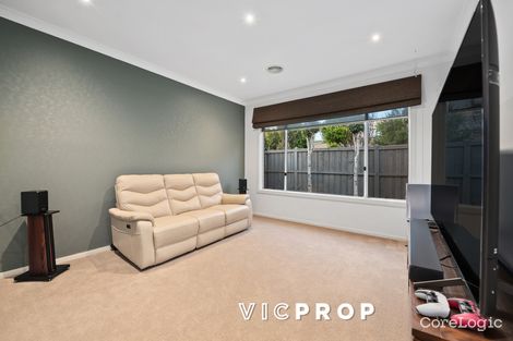 Property photo of 21 Citybay Drive Point Cook VIC 3030