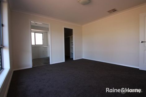 Property photo of 1/14 Burrundulla Road Bourkelands NSW 2650
