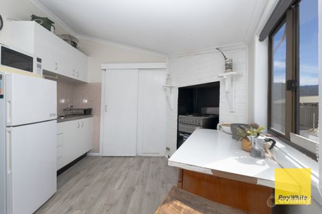 Property photo of 2 Read Avenue Lithgow NSW 2790